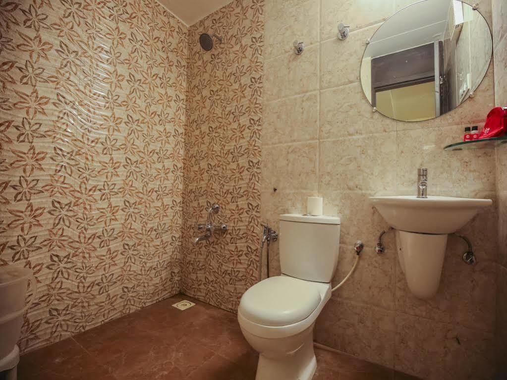 Hotel Shahi Palace アーメダバード エクステリア 写真